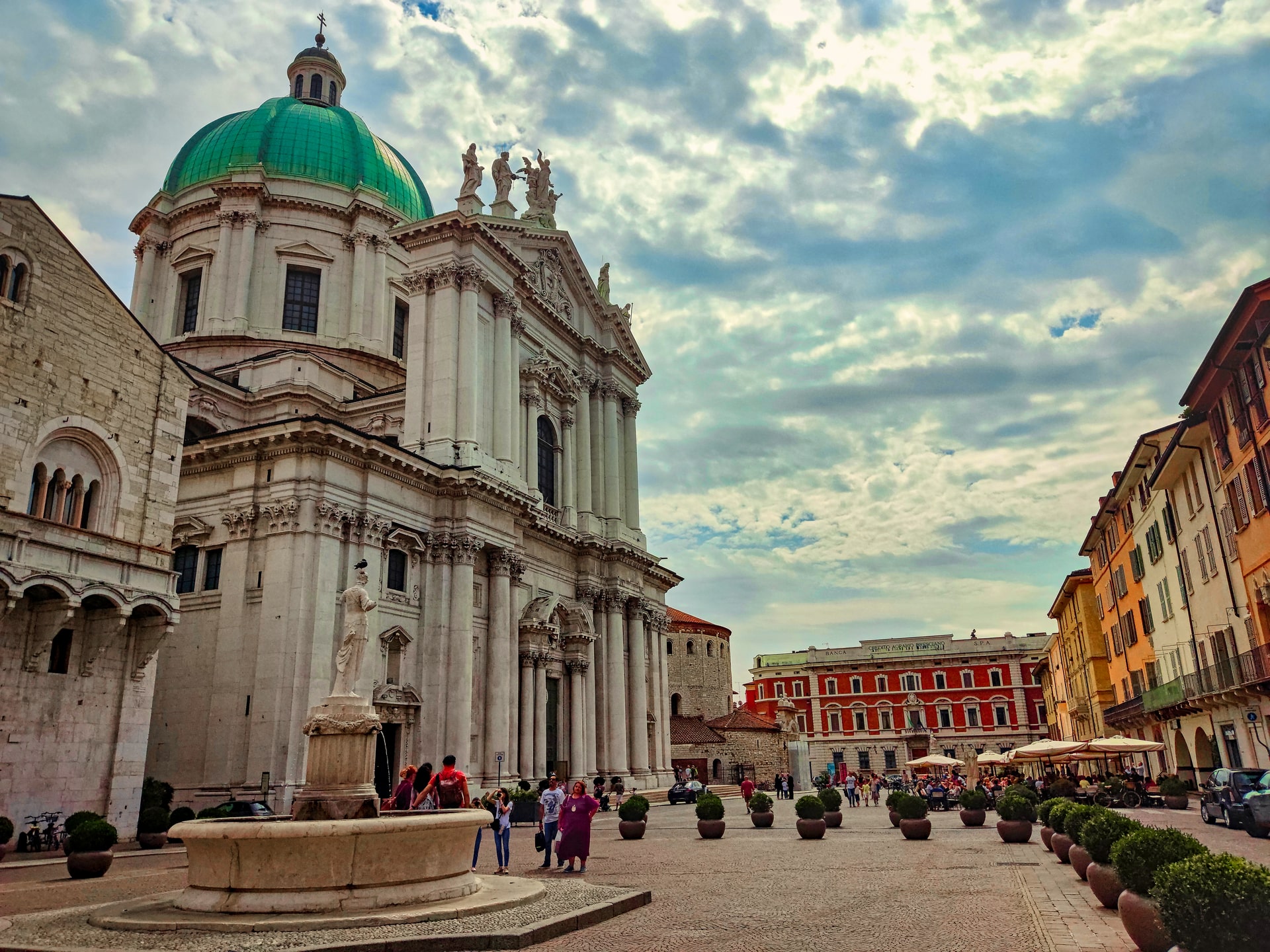 Piazza Paolo VI a Brescia